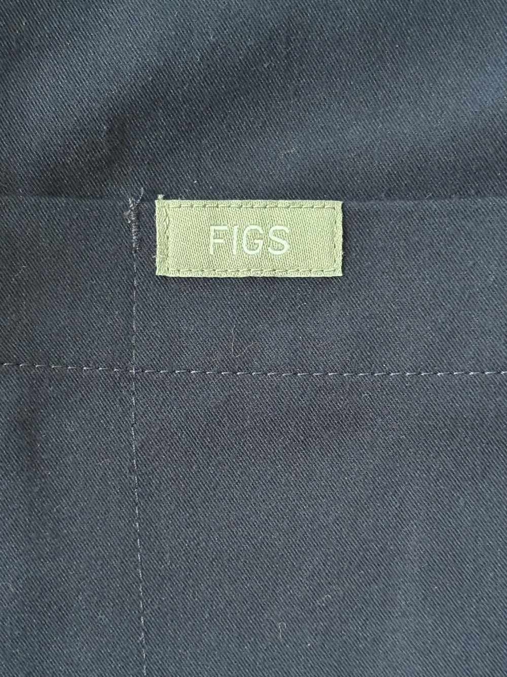 NWT FIGS Rafaela Wide Leg Scrub Jumpsuit Navy Medium Petite - Picture 8 of 9